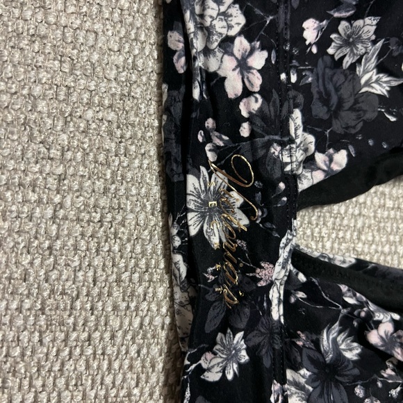 Victoria Secret bralette - Picture 3 of 6